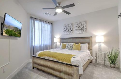 North Scottsdale Apartamento | Downtown Escape - Pool -King Bed -Parking G3047