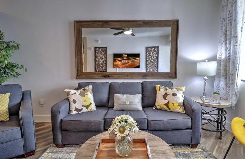 North Scottsdale Apartamento | Downtown Escape - Pool -King Bed -Parking G3047