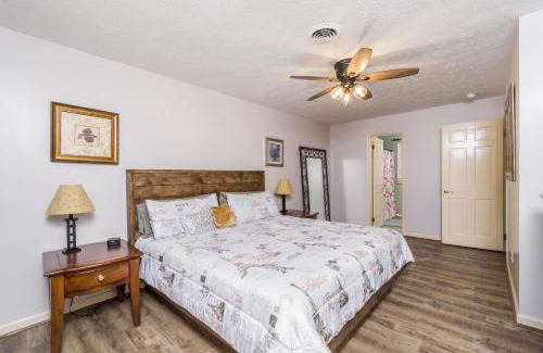 Dahlonega Casa | Downtown Family Retreat - 5 Beds & 3.5 Baths