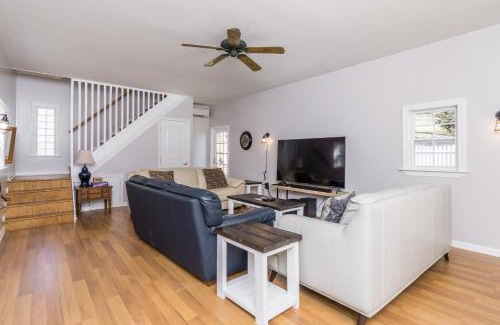 Dahlonega Casa | Downtown Family Retreat - 5 Beds & 3.5 Baths