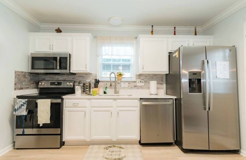 Biddleville Casa | Downtown Gem w/ Fenced Yard, BBQ Grill and Firepit