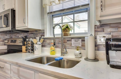 Biddleville Casa | Downtown Gem w/ Fenced Yard, BBQ Grill and Firepit