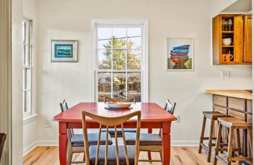 Luray Apartamento | Downtown Getaway - Patio Views