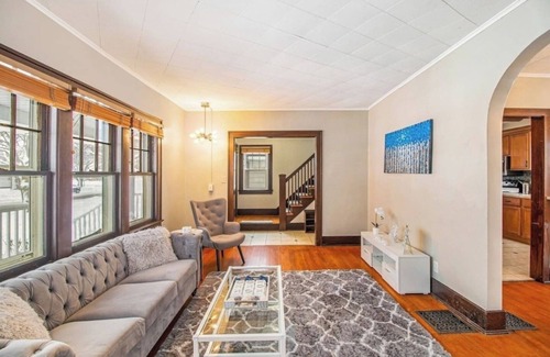 Grand Rapids Casa | Downtown GR Gem-Gameroom- Huge Backyard- Sleeps 16