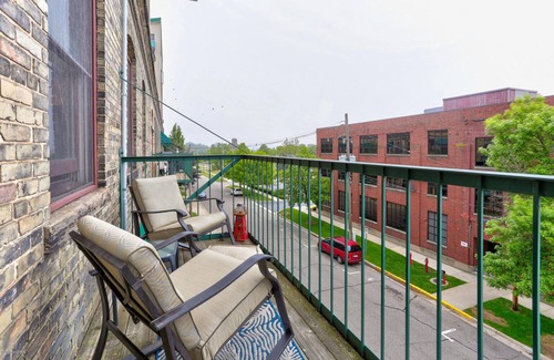 Grand Haven Condominio | Downtown Harbor Condo!!! Grand Haven, MI