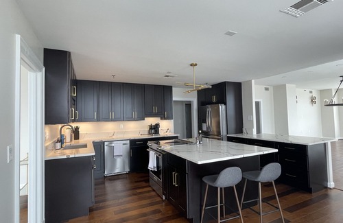 High Point Condominio | Downtown High Point condo with Stunning Views!