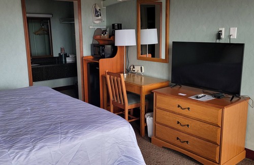 Asheville Hotel | Downtown Inn #4 - King Room