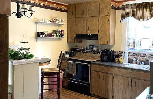 Inverness Casa | Downtown Inverness historic home/ pet friendly