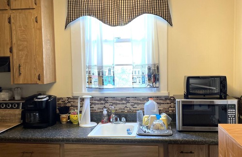 Inverness Casa | Downtown Inverness historic home/ pet friendly