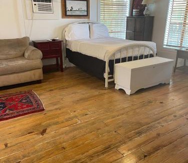 Freetown - Port Rico Apartamento | Downtown Lafayette Gem-Stylish 1BR Apartment
