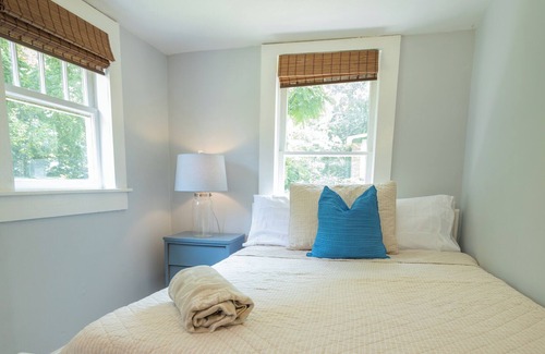 Lincolnton Cabaña | Downtown Lincolnton Railway Home