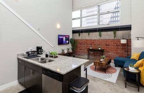 Downtown Des Moines Apartamento | Downtown Loft Livin' | 2BD/2BR - Downtown DSM