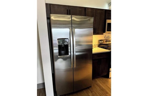 Stuart Apartamento | Downtown Lux Apt W/Balcony
