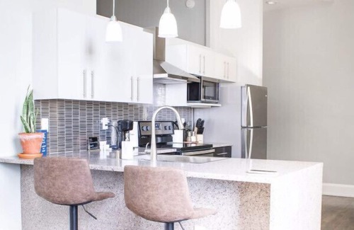 East Town Apartamento | Downtown Luxury 1BR Loft