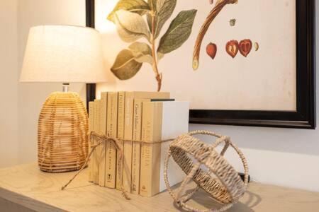 West Dundee Apartamento | Downtown Luxury Farmhouse Apartment #4