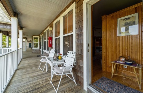 Historic Downtown Manteo Apartamento | Downtown Manteo Studio - 12 minutes to OBX beaches!