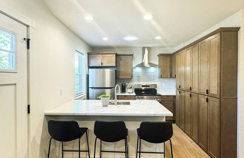 Loveland Casa | Downtown Modern Carriage House