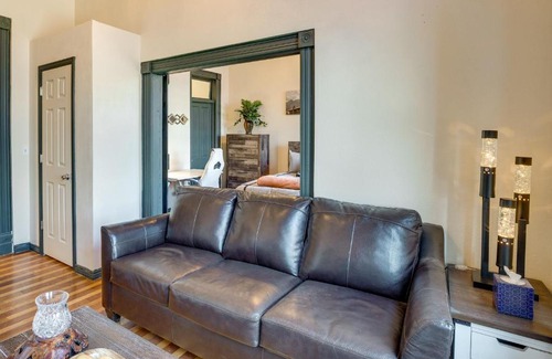 Montrose Apartamento | Downtown Montrose Apartment, 12 Mi to Natl Park!