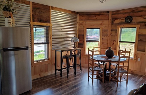 Mountain City Casa | Downtown Mountain City