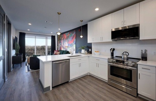 Rolling Mill Hill Condominio | Downtown Nash 1mi to Broadway 4 beds Sleeps 6