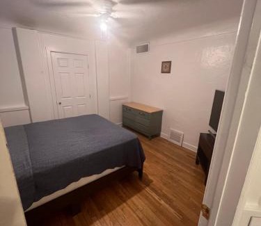 F. Q. Story Casa | Downtown Neighborhood Room 2