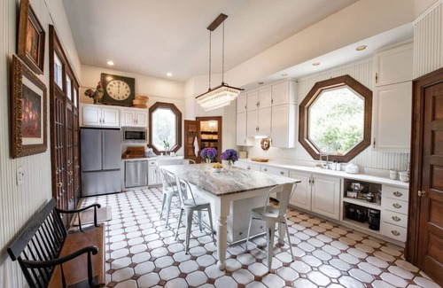 Newnan Casa | Downtown Newnan, Family Friendly Luxury Estate