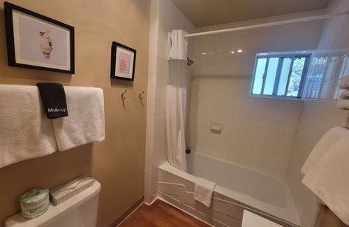 Mammoth Lakes Cama Y Desayuno | Downtown-NO CLEANING FEE+Hot Breakfast
