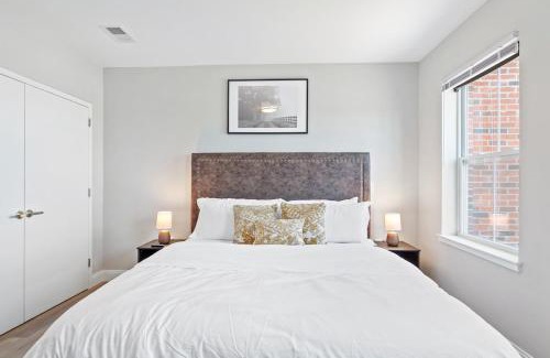 Newark Apartamento | Downtown NWK 1BR- Free Parking Easy NYC Access