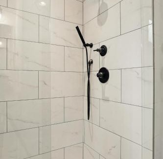 Buena Vista Casa | Downtown Oasis Sleeps 12 and 1 and a half miles to Broadway