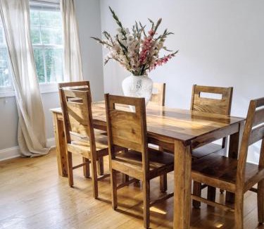 Biloxi Casa | Downtown Ocean Springs 2 bedroom 2.5 bath with garage