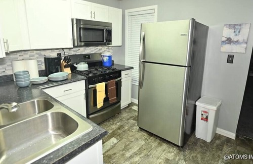 Windsor Park Casa | Downtown Peace Lodge (Kitchen and laundry included)