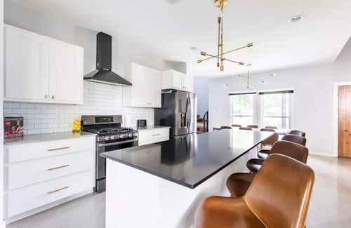 Government Hill Casa | Downtown/Pearl/Southtown- W/Pool
