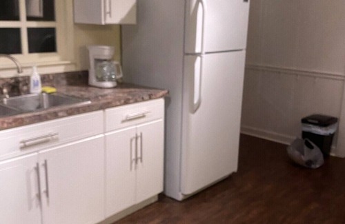 Pittsboro Casa | Downtown Pittsboro Glamtastic