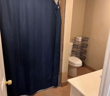 F. Q. Story Apartamento | Downtown Pool Suite 2