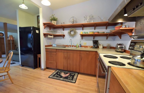 Port Townsend Apartamento | Downtown Port Townsend - Hillside Penthouse Vacation Rental