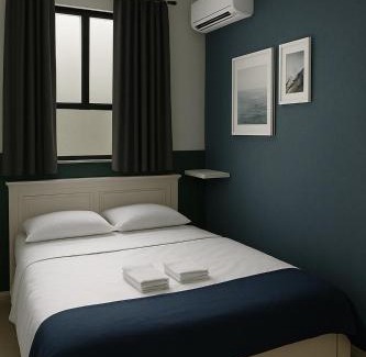 Al Wahdah Apartamento | Downtown Private room