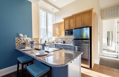 Central Business District Apartamento | Downtown Provo Luxury Apartment (Unit # 6)