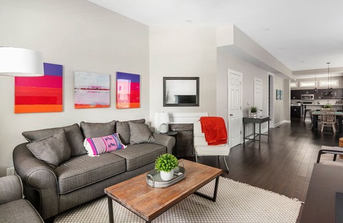 Holy Cross Casa | Downtown Retreat 1 mile from city center!
