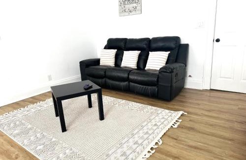 Livingston Park Apartamento | Downtown Retreat - Cozy First Floor
