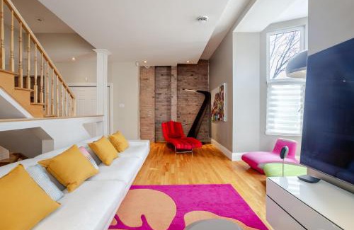 Shaughnessy Village Casa | Downtown Retreat with Modern Comfort
