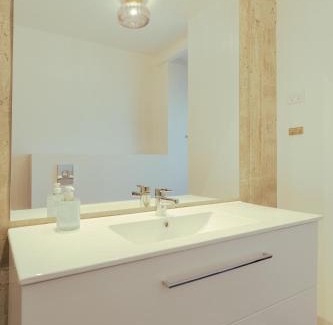 Torshavn Apartamento | Downtown - Retro Decor - Stunning Views - Terrace
