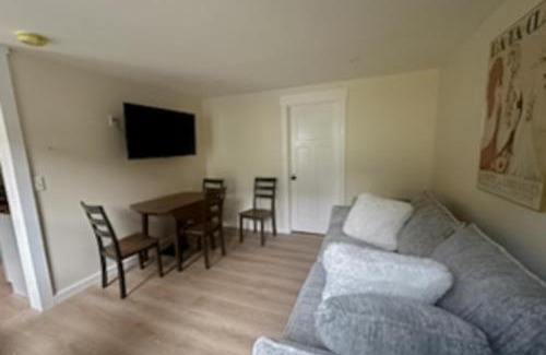 Rutland Apartamento | Downtown Rut Vegas Pad