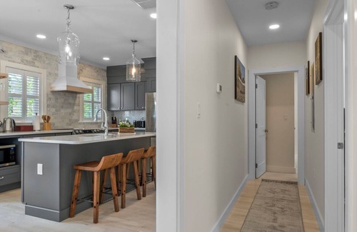 Salem Apartamento | Downtown Salem Gem: 3BR, Patio & Easy Parking
