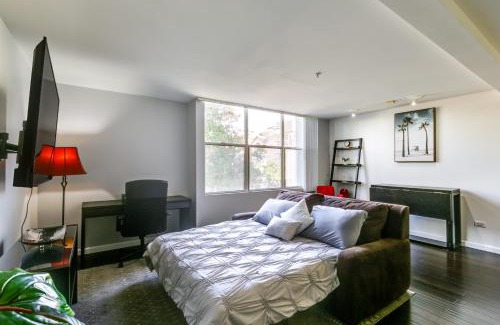 Marina District Apartamento | Downtown San Diego Studio Walk to Gaslamp Quarter