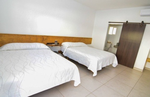Primera Sección Casa | Downtown San Felipe Hotel Marea Baja #5