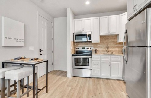 Gillespie Park Apartamento | Downtown Sarasota | 1 Bd 1 Ba | Beach | + Pets