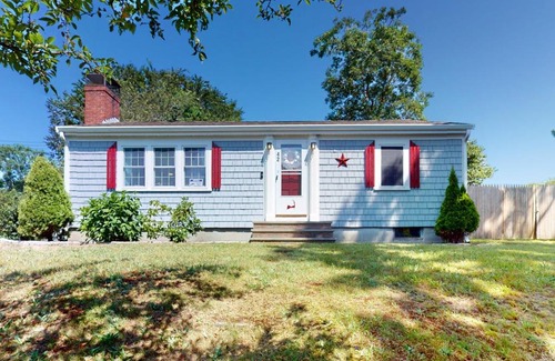 Hyannis Casa | Downtown Seaside Serenity Retreat