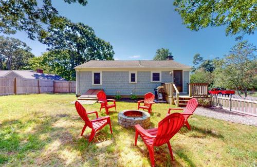 Hyannis Casa | Downtown Seaside Serenity Retreat