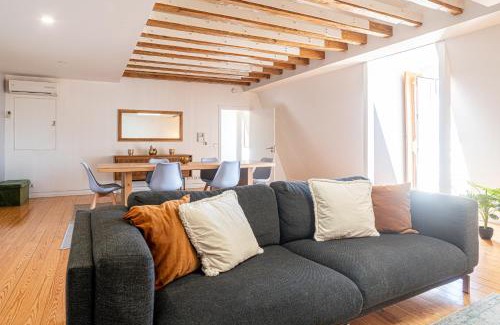 Santa Maria Maior Apartamento | Downtown Seaview Apartment