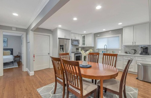 Northside Casa | Downtown SJ l Silicon Valley l 3 Bedroom Home